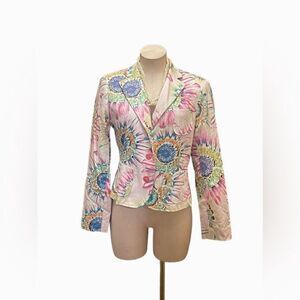 Charming Vintage Harvé Benard Floral Blazer – A Timeless Statement Piece